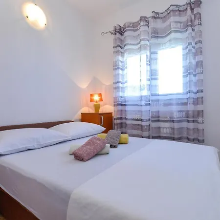 Cozy In With Wifi Starigrad Paklenica